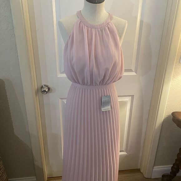 Halter Neck Pleater Maxi Dress by Chi Chi London Sz 10 - Picture 8 of 13